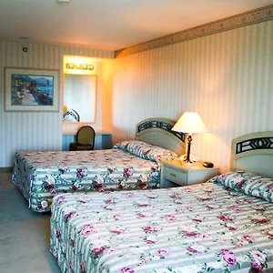https://vegas-club-hotel-and-casino.las-vegashotels.net